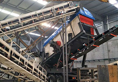 濟(jì)源封閉式移動(dòng)制砂生產(chǎn)線現(xiàn)場(chǎng)