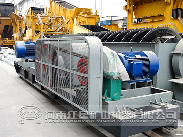 銻礦對輥式破碎機(jī)