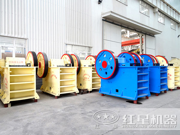 顎式破碎機生產(chǎn)車間