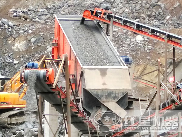 貴州破碎生產(chǎn)線(xiàn)作業(yè)現(xiàn)場(chǎng)