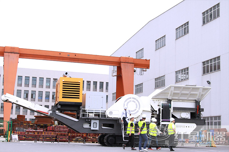 移動(dòng)快捷、智能生產(chǎn)的移動(dòng)型制砂機(jī)