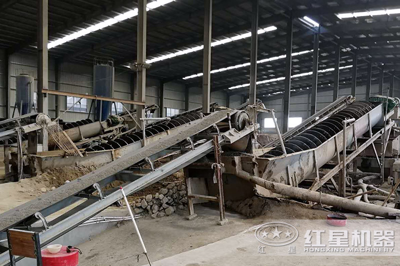 蛟龍洗砂機(jī)客戶現(xiàn)場(chǎng)