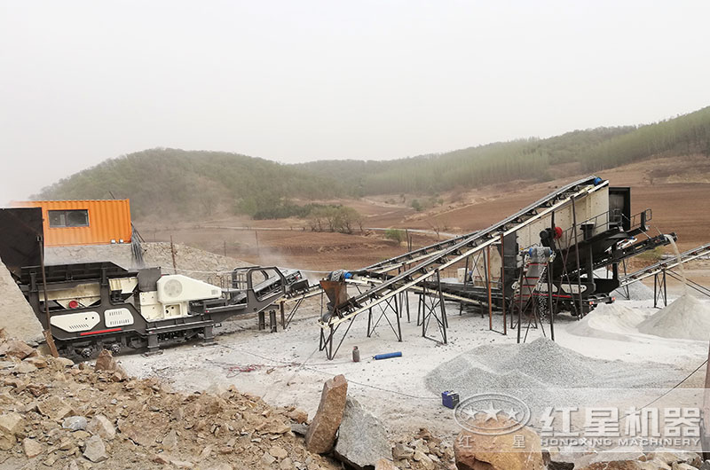 破碎生產(chǎn)現(xiàn)場(chǎng)