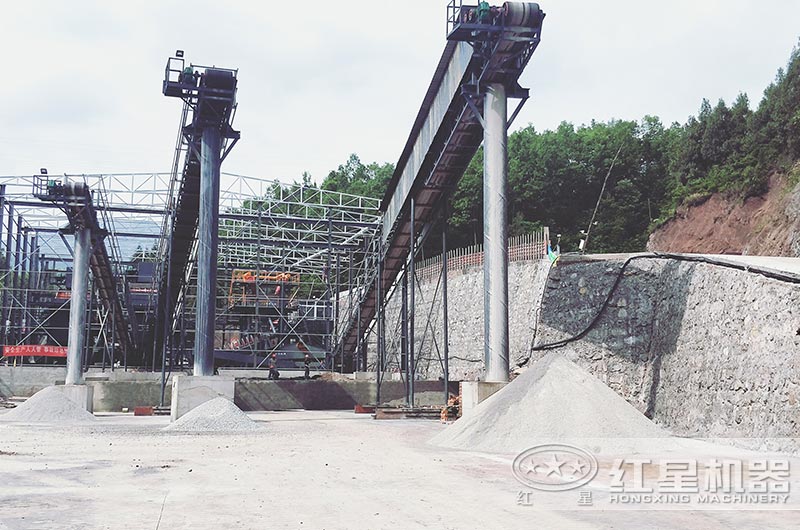 制砂生產(chǎn)現(xiàn)場(chǎng)